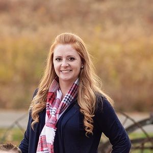 Meet your Posher, Carmela